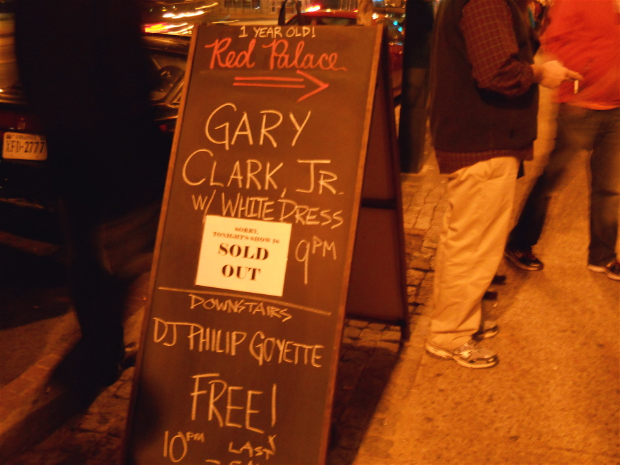 GaryClarkJr2011-12-17RedPalaceWashingtonDC (1).jpg